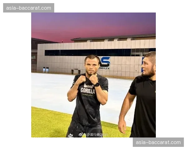 前Bellator轻量级冠军“ Pitbull”弗赖雷完成UFC首秀签约，首战对手待定